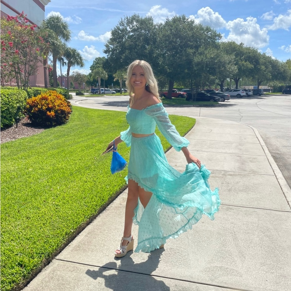 Sherri Hill Prom Dress.      2 piece gown.